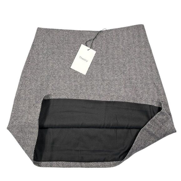 Theory Abbot Knit Herringbone/Chevon Mini Skirt Lined Gray/Black Size 6 NWT - Picture 10 of 16